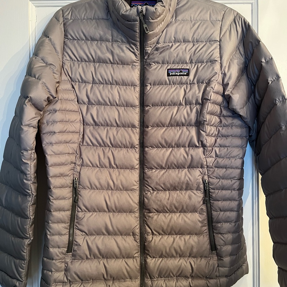 Patagonia Women's Pewter Gray down Jacket